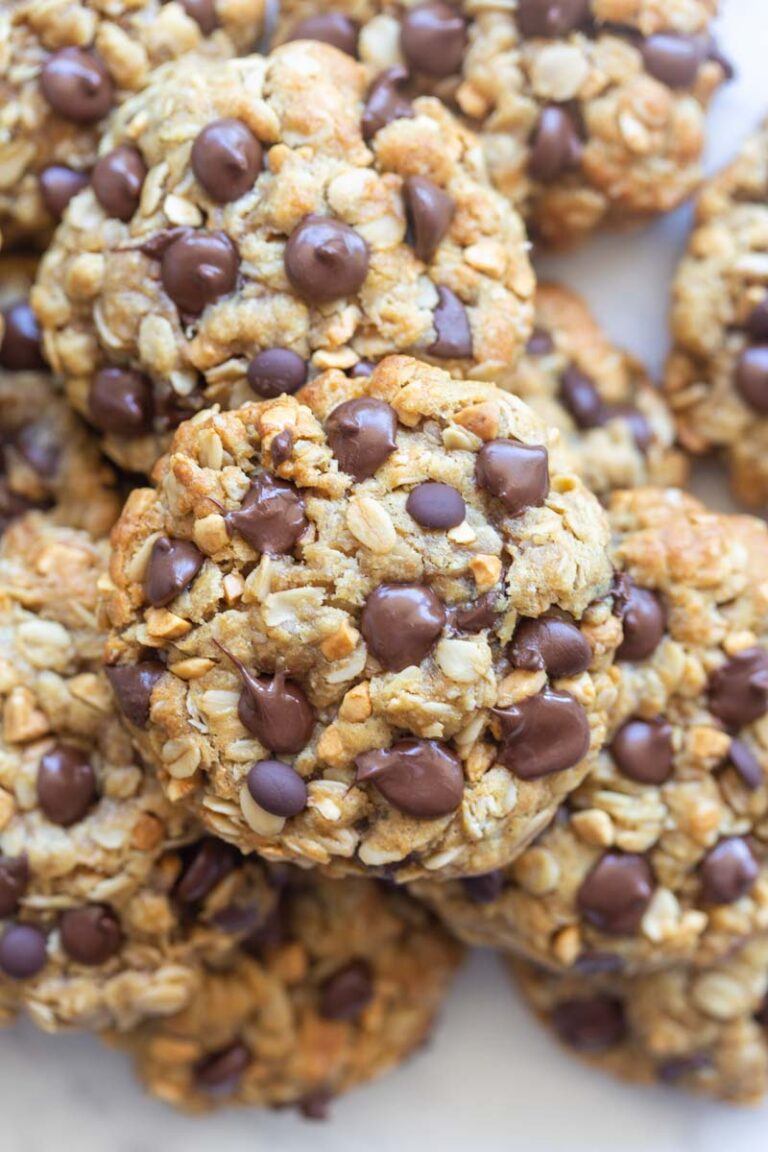 3-ingredient-healthy-banana-chocolate-chip-cookies-no-flour-butter