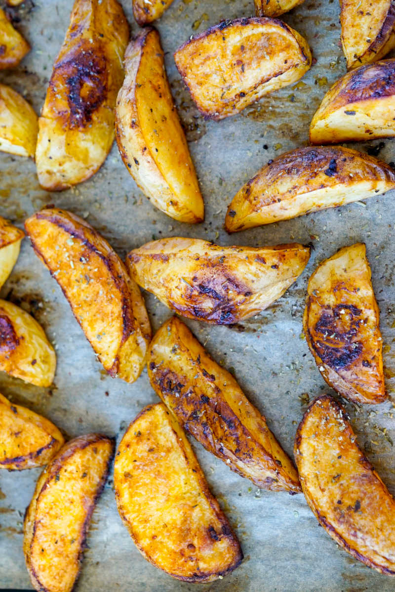 Oven Baked Potato Wedges Extra Crispy And Healthy Earth Blokes